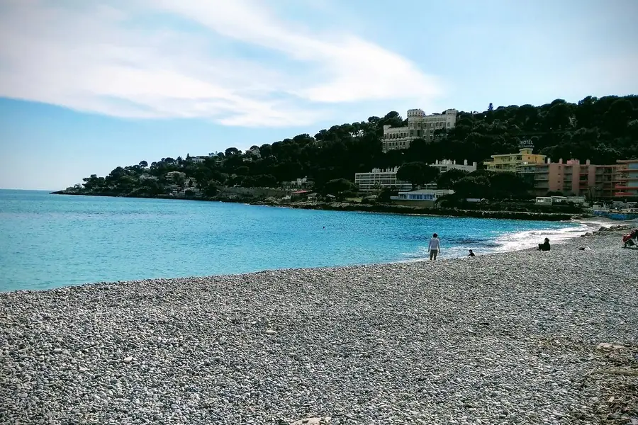 Plage de Carnolès, Roquebrune